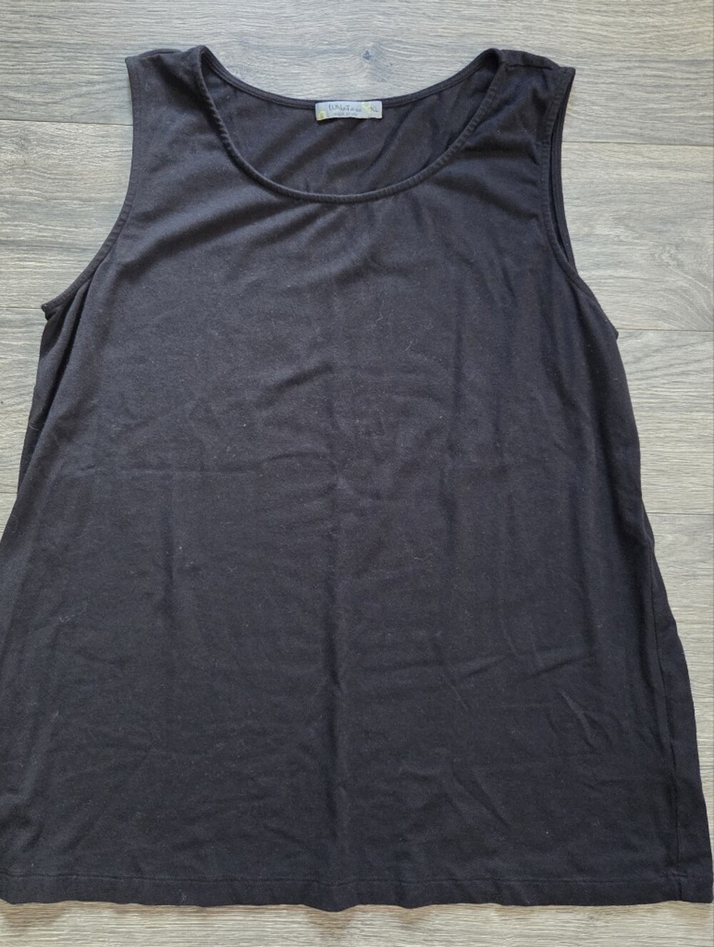 Everyday Women's Black Scoop Neck Tank